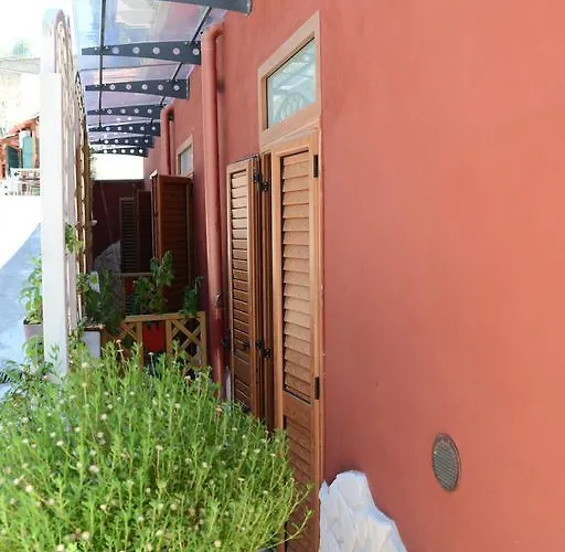 Giardino Eden Bed and breakfast 4*